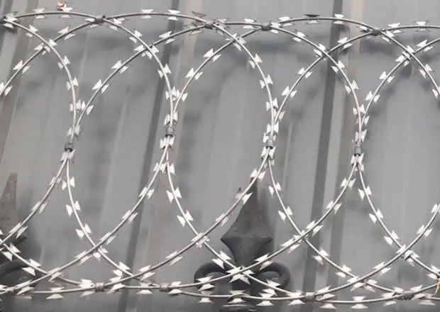 FLAT WRAP RAZOR WIRE