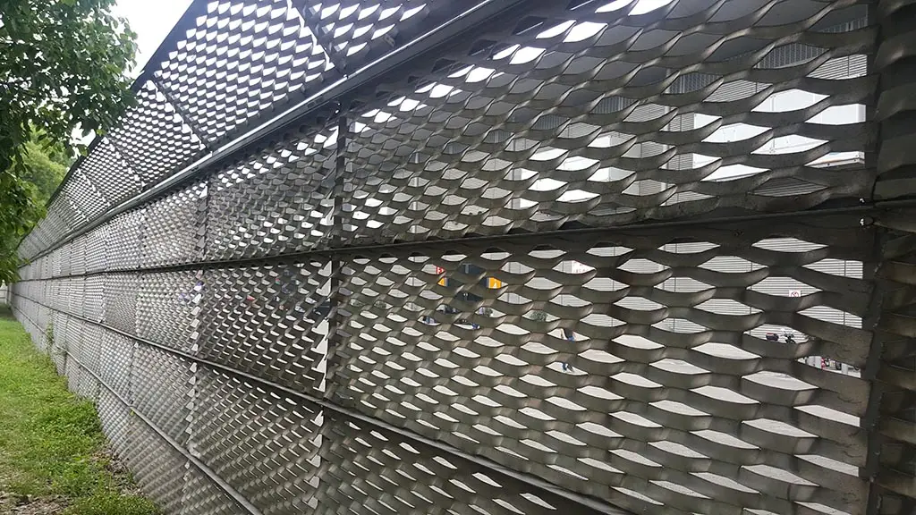 Aluminum stretch decorative mesh