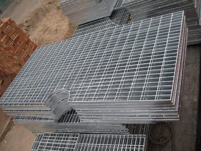 Custom-Shaped Steel Grating